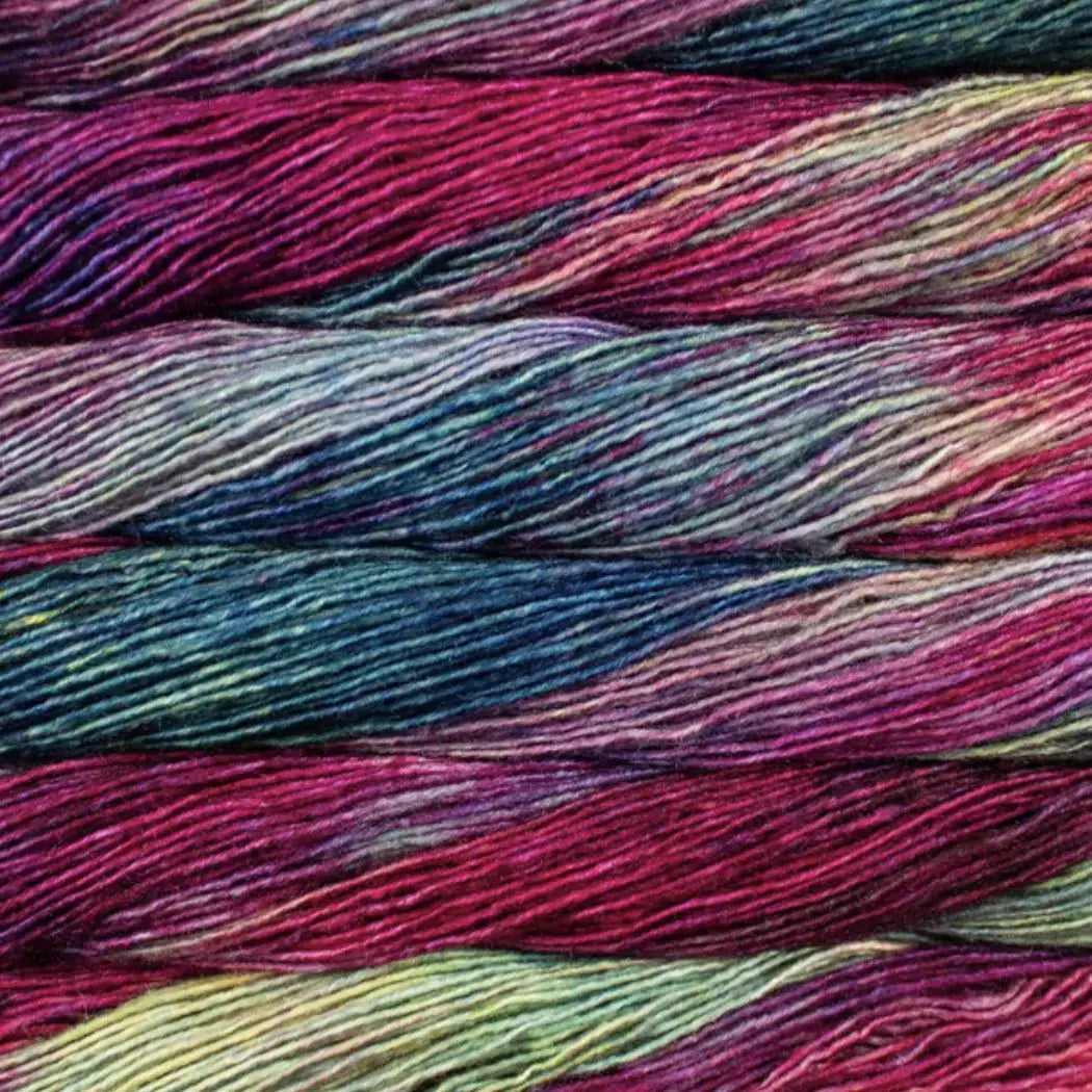 SM005 Aniversario | Silky Merino — STATEMENT JUNKIE YARN CO.