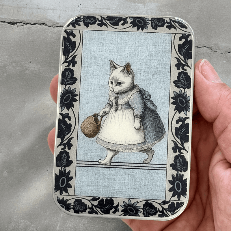 Kitty | Notions Tin