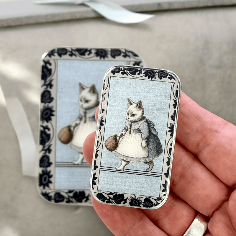 Kitty | Notions Tin