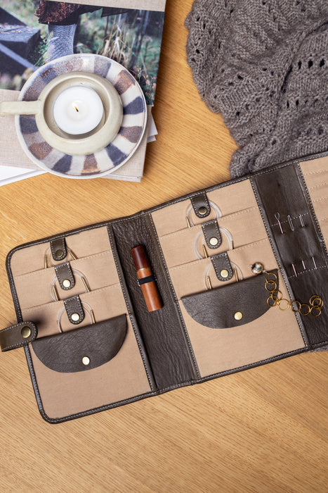 RE:DESIGNED Project 14 Dark Green