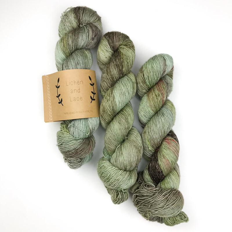 1 Ply Superwash Fingering | Lichen and Lace