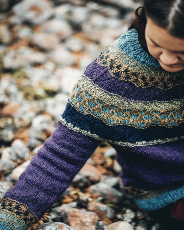 Arctic Knitting Book STATEMENT JUNKIE YARN CO.