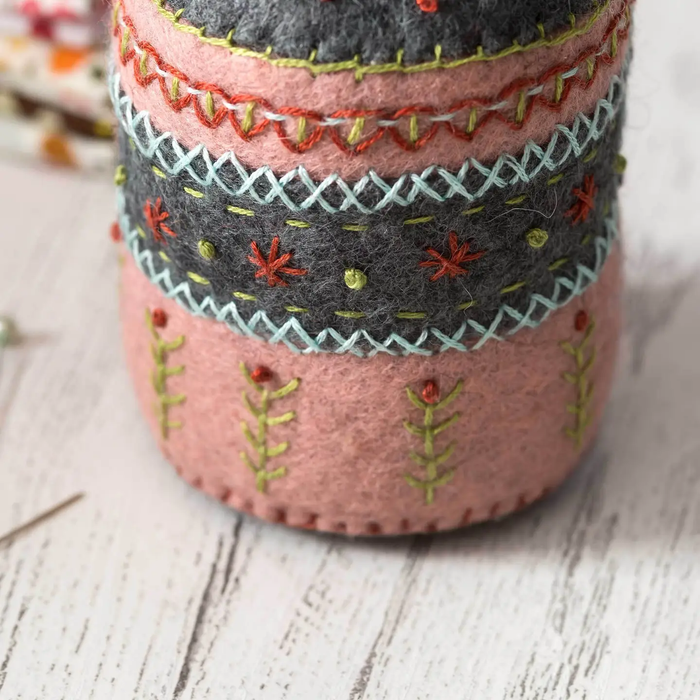 Pin Cushion Felt Craft Mini Kit