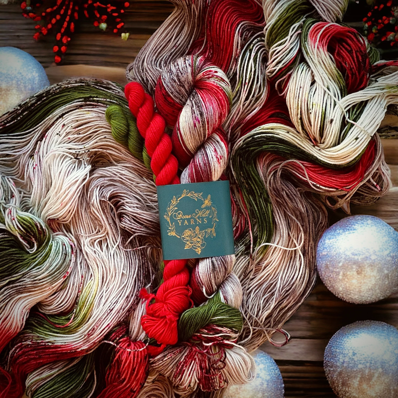 Vintage Klaus | Sock Set in Fingering Weight with 2 minis