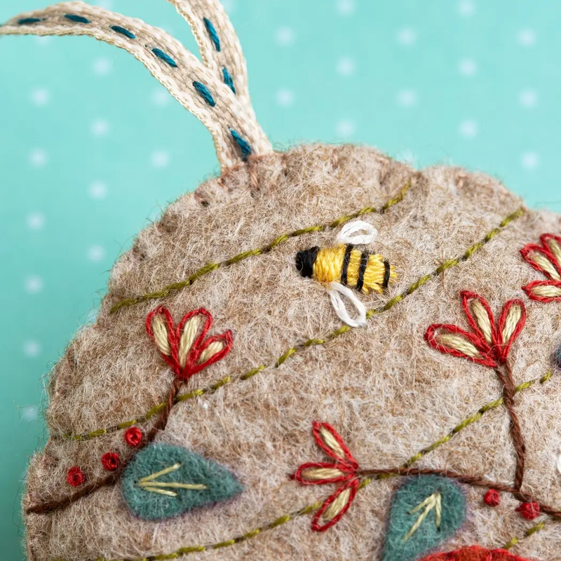 Beehive Felt Craft Mini Kit